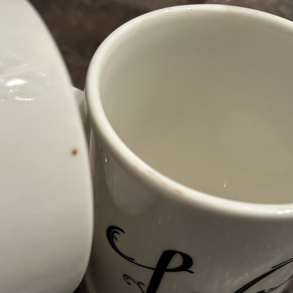 2 Neiman Marcus W Monogram Coffee Mug Set of 2 NWOT - Picture 6 of 6